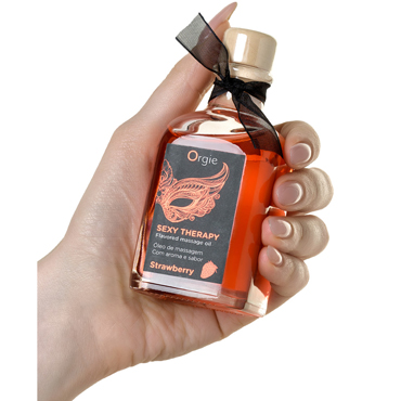 Orgie Sexy Therapy Flavored Massage Oil Strawberry, 100 мл - Комплект для сладких игр, Клубника (массажное масло, перо и путеводитель) - купить в секс шопе