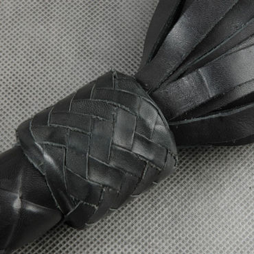 Beastly Грешница-40, черная - Плеть из 40 кожаных лент с металлической головкой - купить в секс шопе