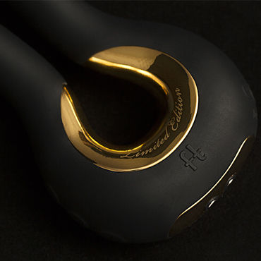 Gvibe Mini Gold, черно-золотой, Универсальный компактный массажер с покрытием из золота 24К и другие товары Gvibe с фото