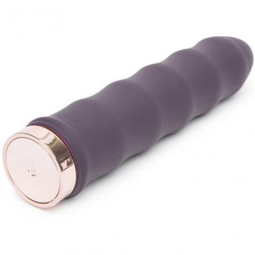 Fifty Shades Freed Deep Inside, фиолетовый - Перезаряжаемый классический вибратор с ребрышками - купить в секс шопе