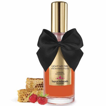 Bijoux Indiscrets Light My Fire Warming Massage Oil Wild Strawberry and Honey, 100 мл, Согревающее массажное масло с ароматом и вкусом земляники