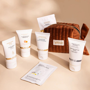 Набор YESforLOV Enchanted Velvet, коричневая косметичка