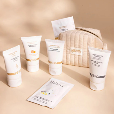 Набор YESforLOV Enchanted Velvet, бежевая косметичка