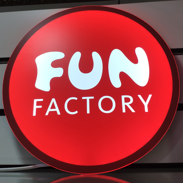 Промо Логотип Fun Factory 30 см (светящийся)